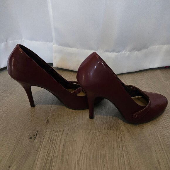 American Eagle burgundy heels - Picture 4 of 9